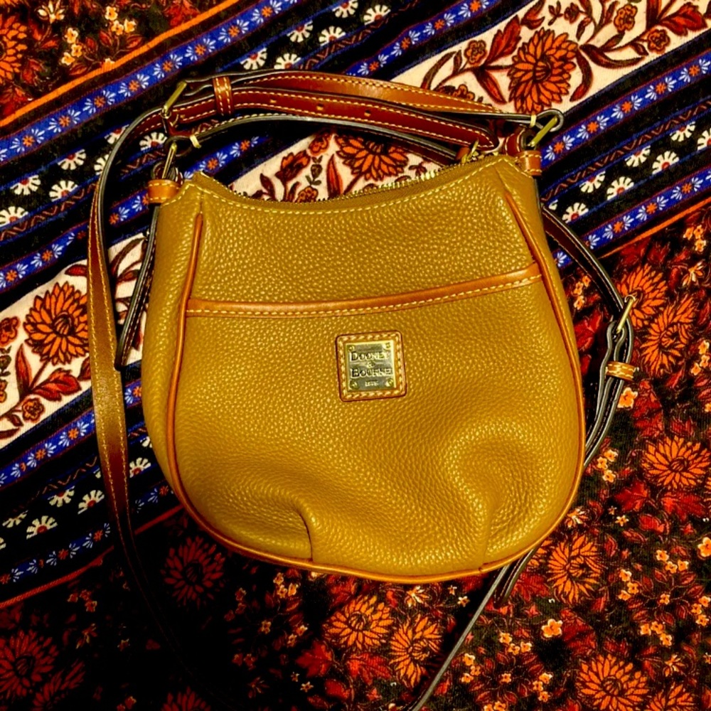 Dooney & Bourke Womens Margo Brown Leather Shoulder Strap Mini Crossbody Bag